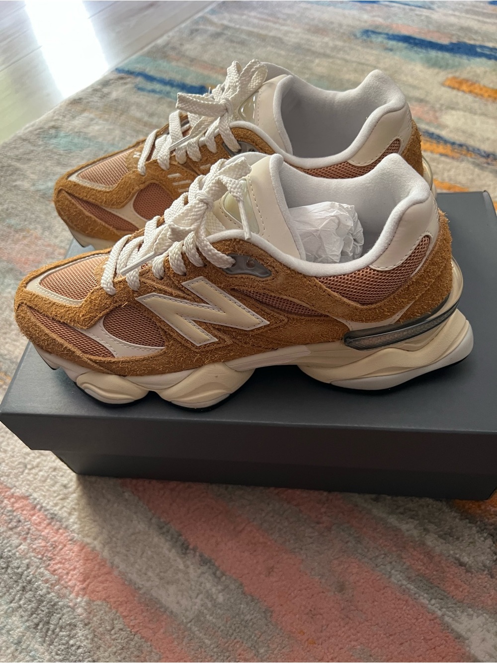 New Balance 9060 Sneakers - Brown & Cream